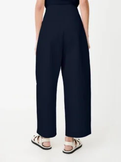 Studio Nicholson Dordoni Volume Pant In Dark Navy -Studio Nicholson 24.02.13 SU24 CONT EC 037 053 DN scaled