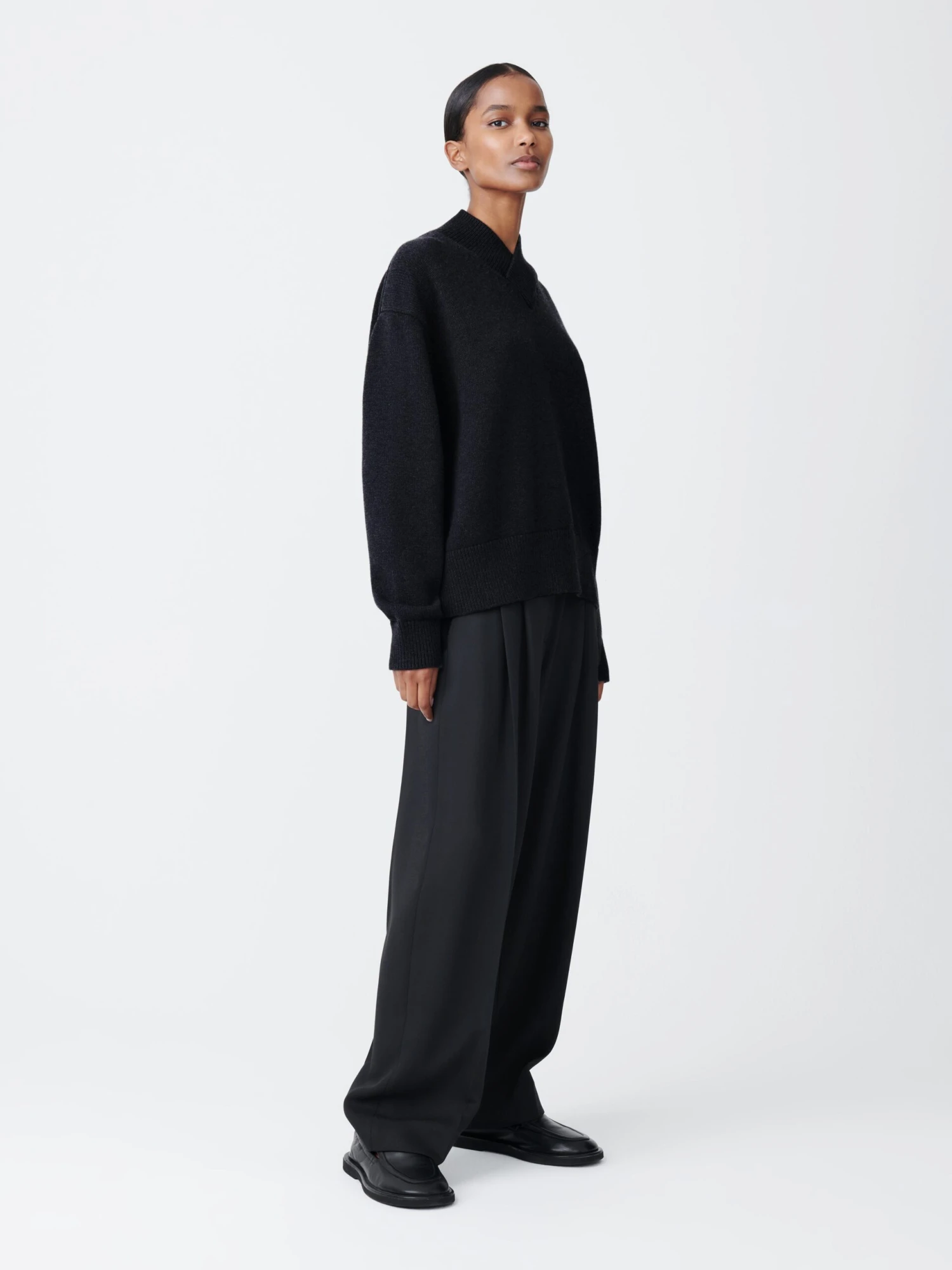 Studio Nicholson Acuna Viscose Pant In Darkest Navy 2 Studio Nicholson Acuna Viscose Pant In Darkest Navy - Image 2