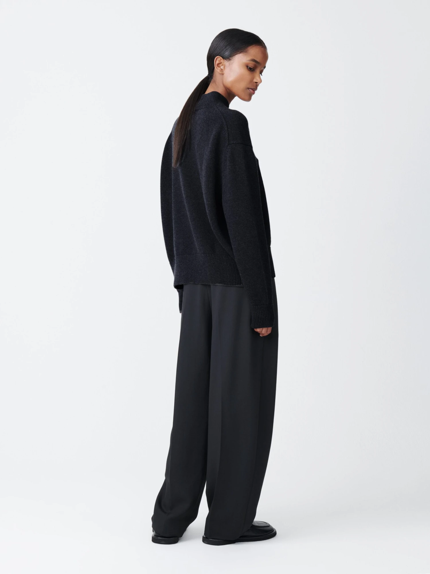 Studio Nicholson Acuna Viscose Pant In Darkest Navy 3 Studio Nicholson Acuna Viscose Pant In Darkest Navy - Image 3