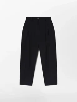 Studio Nicholson Acuna Pant In Darkest Navy -Studio Nicholson ACUNASNW 1305POWDERCOTTONDARKESTNAVY 01 FS scaled