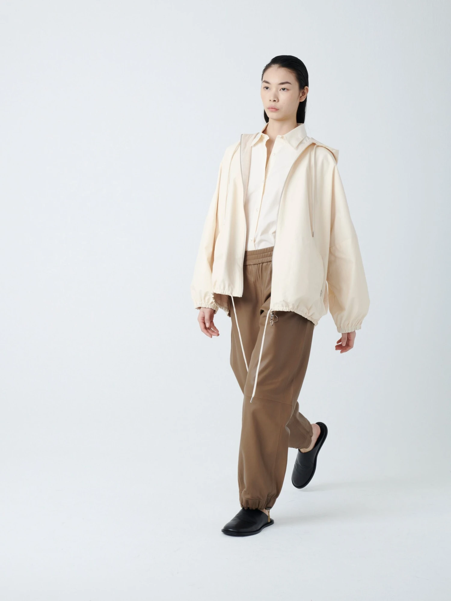 Studio Nicholson Alpine Anorak In Linen 5 Studio Nicholson Alpine Anorak In Linen - Image 5