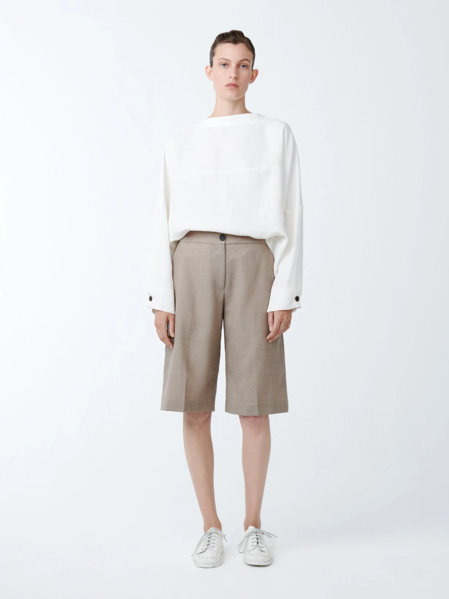 Studio Nicholson Cabra Short In Straw Melange 2 Studio Nicholson Cabra Short In Straw Melange - Image 2