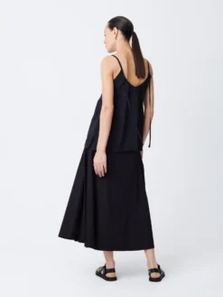 Studio Nicholson Centro Skirt In Darkest Navy -Studio Nicholson CENTROSNW 1337POWDERCOTTONDARKESTNAVY3 scaled