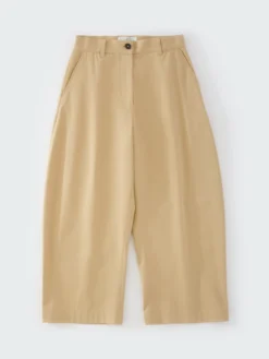 Studio Nicholson Chalco Twill Pant In Sand -Studio Nicholson CHALCOSNW 1173LIGHTCOTTONTWILLSAND 1056 FS scaled