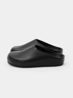 Studio Nicholson Men's Wearing Clog In Black 9 Studio Nicholson Men's Wearing Clog In Black -Studio Nicholson CLOGBLACK2 0cb7c504 da02 4d0e ae07 44c10f126810 scaled