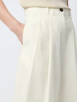 Studio Nicholson Cito Short In Parchment 17 Studio Nicholson Cito Short In Parchment -Studio Nicholson CitoSNW 846PowderCottonShortsParchment2 scaled