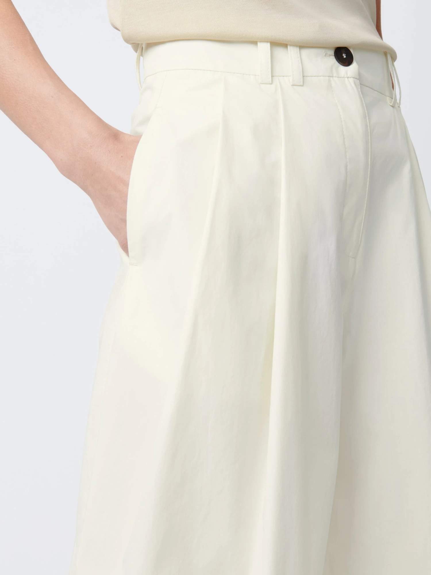 Studio Nicholson Cito Short In Parchment 8 Studio Nicholson Cito Short In Parchment - Image 8