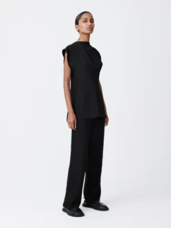 Studio Nicholson Damer Top In Black 11 Studio Nicholson Damer Top In Black -Studio Nicholson DAMERTOPBLACK3 scaled