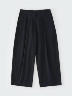 Studio Nicholson Dordoni Pant In Darkest Navy -Studio Nicholson DORDONISNW 880POWDERCOTTONDARKESTNAVY 0076 FS scaled