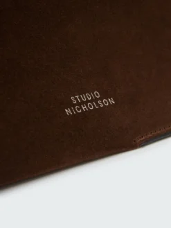Studio Nicholson Doublet Suede Bag In Cocoa 17 Studio Nicholson Doublet Suede Bag In Cocoa -Studio Nicholson DOUBLETSN741 VESUVIOSUEDECHOCOLATE 150 scaled