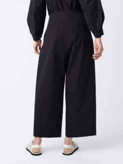 Studio Nicholson Dordoni Pant In Darkest Navy -Studio Nicholson DordoniSNW 880PowderCottonDarkestNavy1 scaled