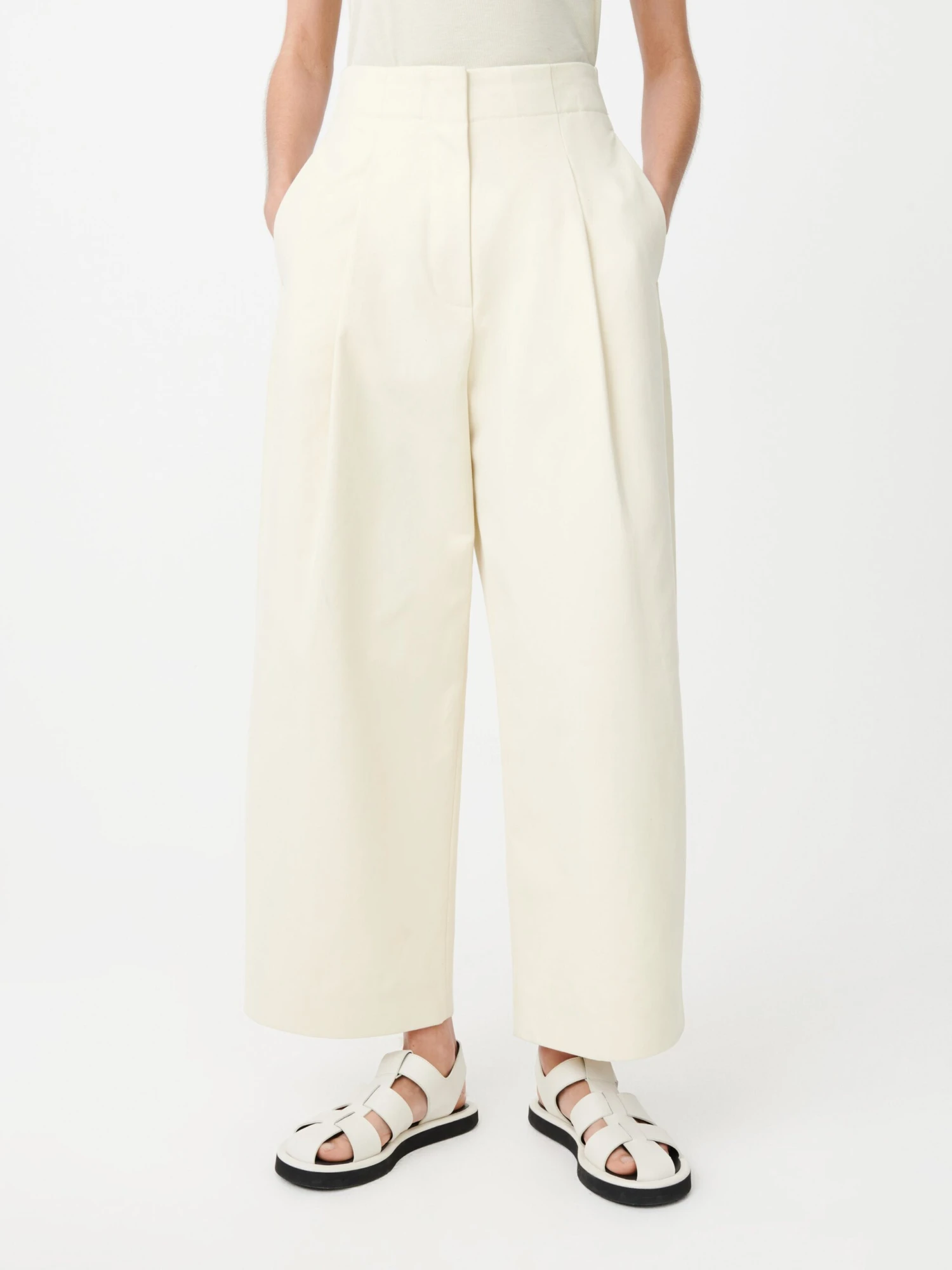 Studio Nicholson Dordoni Volume Pant In Cream 5 Studio Nicholson Dordoni Volume Pant In Cream - Image 5