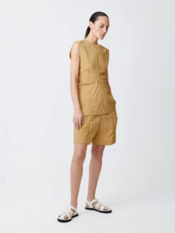 Studio Nicholson Emery Short In Sand -Studio Nicholson EmerySNW 1393TextredFluidShortsSand1 scaled