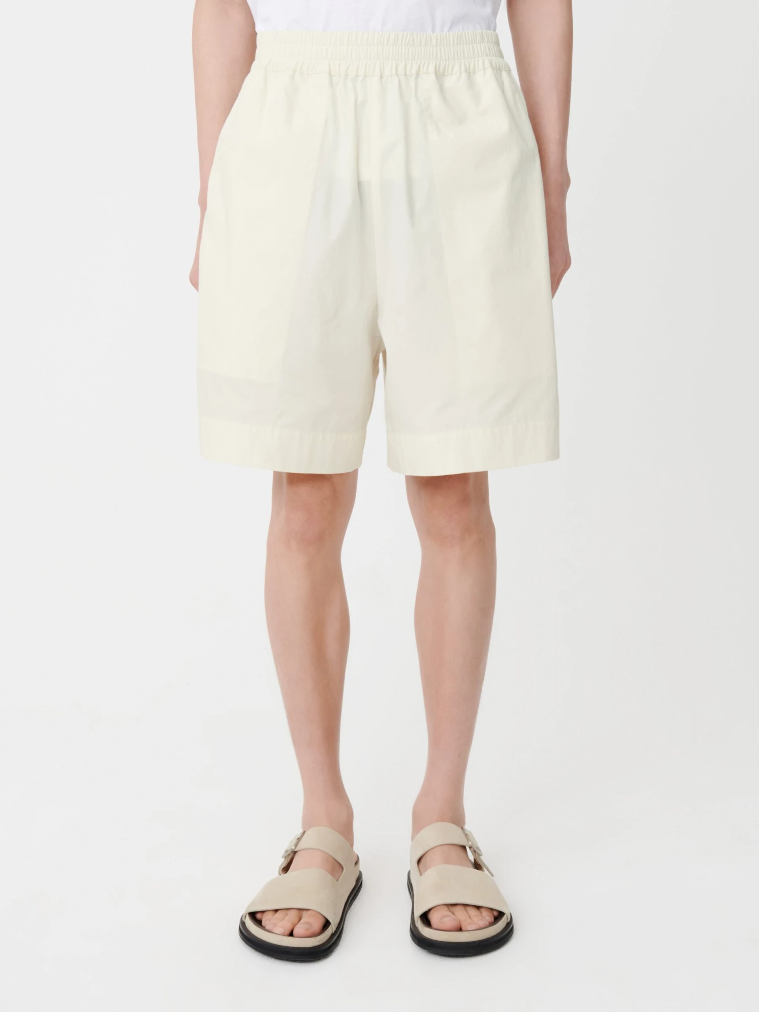 Studio Nicholson Ford Short In Parchment 4 Studio Nicholson Ford Short In Parchment - Image 4