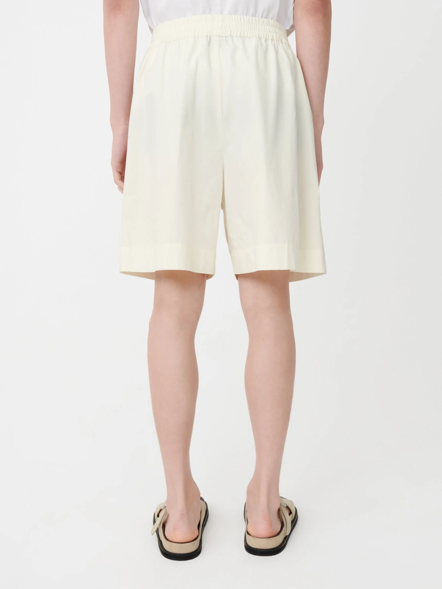 Studio Nicholson Ford Short In Parchment 5 Studio Nicholson Ford Short In Parchment - Image 5