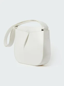Studio Nicholson Fortuna Leather Bag In Parchment 12 Studio Nicholson Fortuna Leather Bag In Parchment -Studio Nicholson FORTUNASN 743PALMELLATOLEATHERIVORY 396 856fe74d 6eab 46b7 ac36 4599c9a91336 scaled