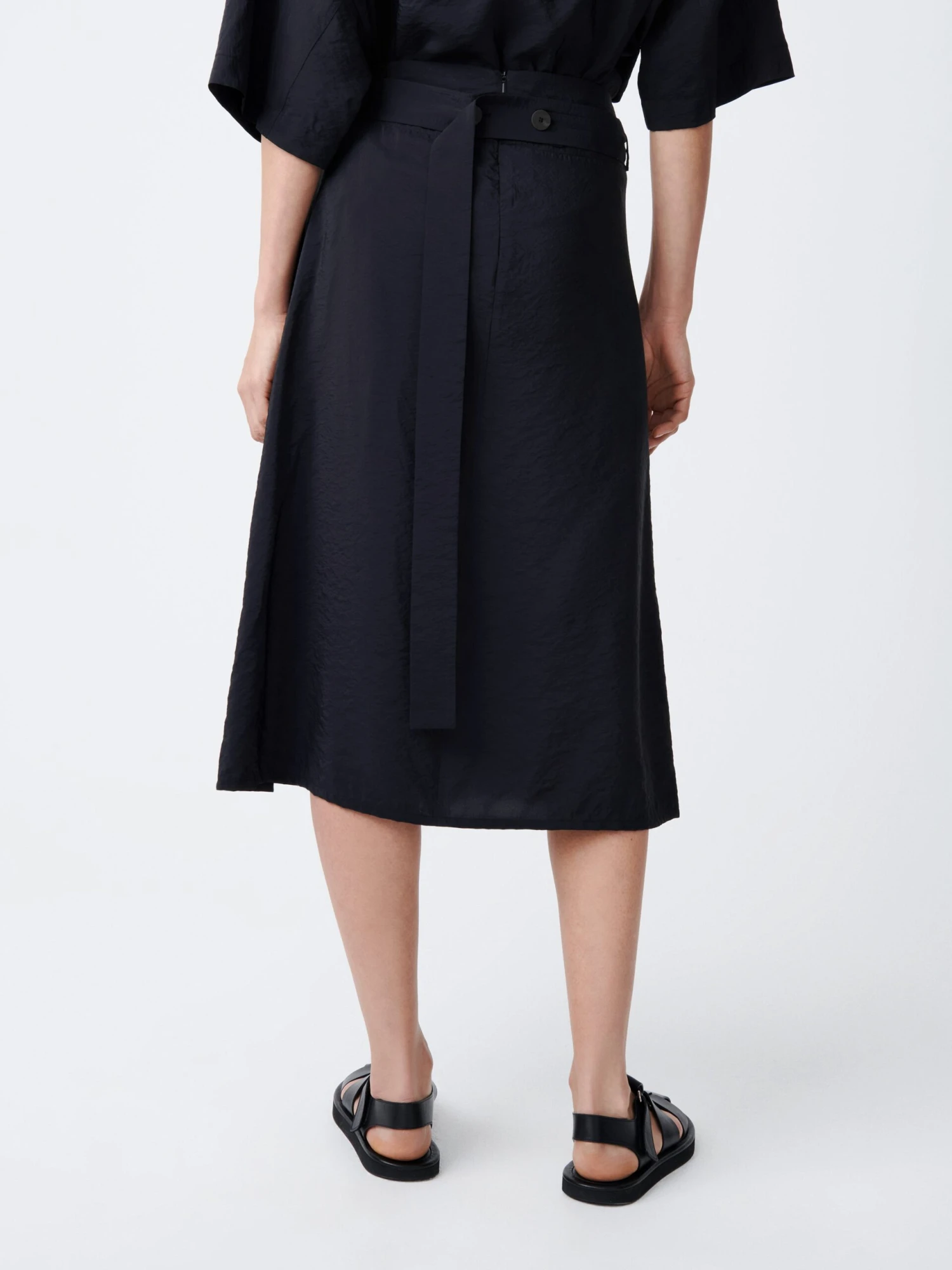 Studio Nicholson Foley Skirt In Darkest Navy 5 Studio Nicholson Foley Skirt In Darkest Navy - Image 5