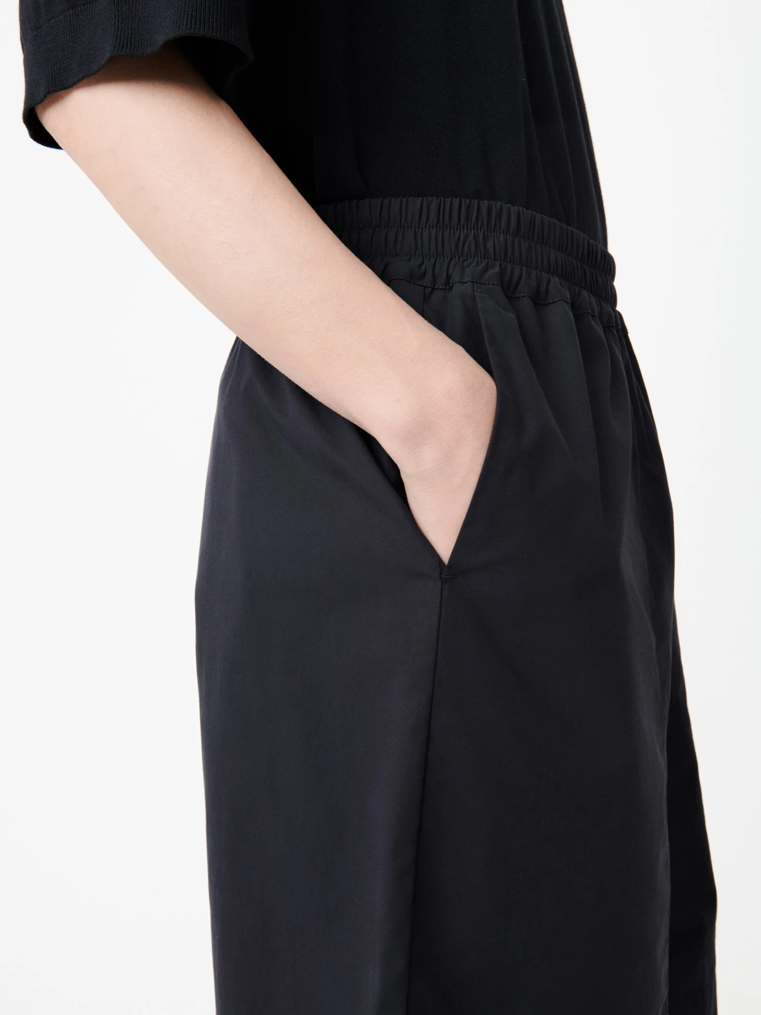 Studio Nicholson Ford Short In Darkest Navy 6 Studio Nicholson Ford Short In Darkest Navy - Image 6