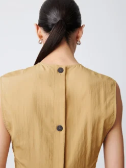 Studio Nicholson Garda Top In Sand 13 Studio Nicholson Garda Top In Sand -Studio Nicholson GardaSNW 1235TextredFluidTopSand1 scaled