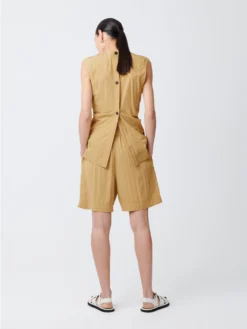 Studio Nicholson Garda Top In Sand 11 Studio Nicholson Garda Top In Sand -Studio Nicholson GardaSNW 1235TextredFluidTopSand4 scaled