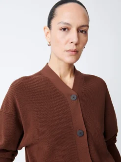 Studio Nicholson Hana Knit In Carob Brown 12 Studio Nicholson Hana Knit In Carob Brown -Studio Nicholson HANASNW 1361DRYCOTTONRIBCAROBBROWN1 scaled