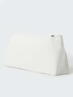 Studio Nicholson Shiboru Leather Bag In Parchment -Studio Nicholson HISASHISN742 PALMELLATOLEATHERIVORY 261 a0bd0cb6 b0d7 4cc3 849c 16cc21d60c11 scaled