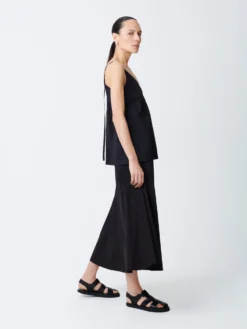 Studio Nicholson Holzer Top In Darkest Navy 8 Studio Nicholson Holzer Top In Darkest Navy -Studio Nicholson HOLZERSNW 1402TEXTUREDVISCOSEDARKESTNAVY4 scaled