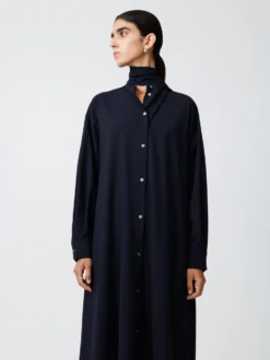 Studio Nicholson Hurn Dress In Darkest Navy 10 Studio Nicholson Hurn Dress In Darkest Navy -Studio Nicholson HURNDRESSDARKESTNAVY3 b88c75ba de95 4882 8e10 7c61bada4178 scaled