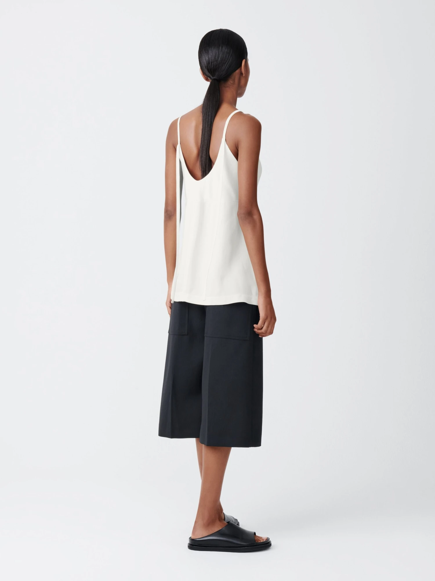 Studio Nicholson Kamet Short In Darkest Navy 3 Studio Nicholson Kamet Short In Darkest Navy - Image 3