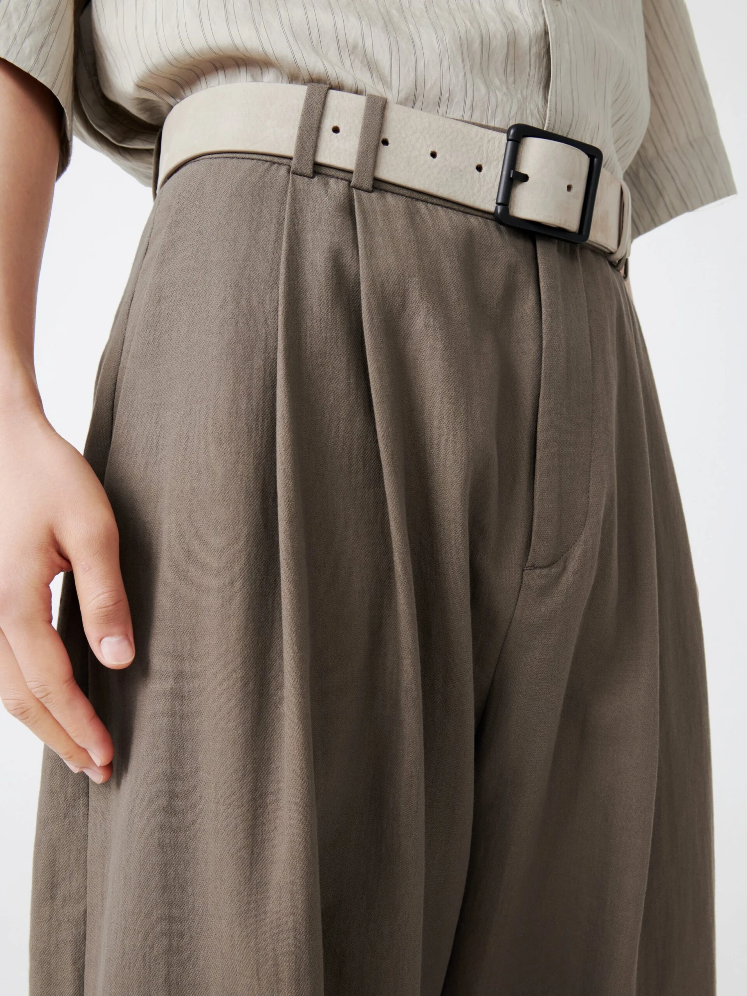 Studio Nicholson Line Pant In Fossil 6 Studio Nicholson Line Pant In Fossil - Image 6