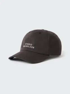 Studio Nicholson Logo Cap In Black Grape