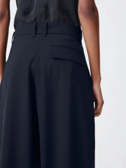 Studio Nicholson Nika Tropical Wool Pant In Darkest Navy 12 Studio Nicholson Nika Tropical Wool Pant In Darkest Navy -Studio Nicholson NIKAPANTTROPWOOLNAVY5 scaled