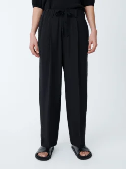 Studio Nicholson Noam Pant In Darkest Navy 15 Studio Nicholson Noam Pant In Darkest Navy -Studio Nicholson NOAMSNM 1186FluidWoolViscosePantinDarkestNavy5 scaled