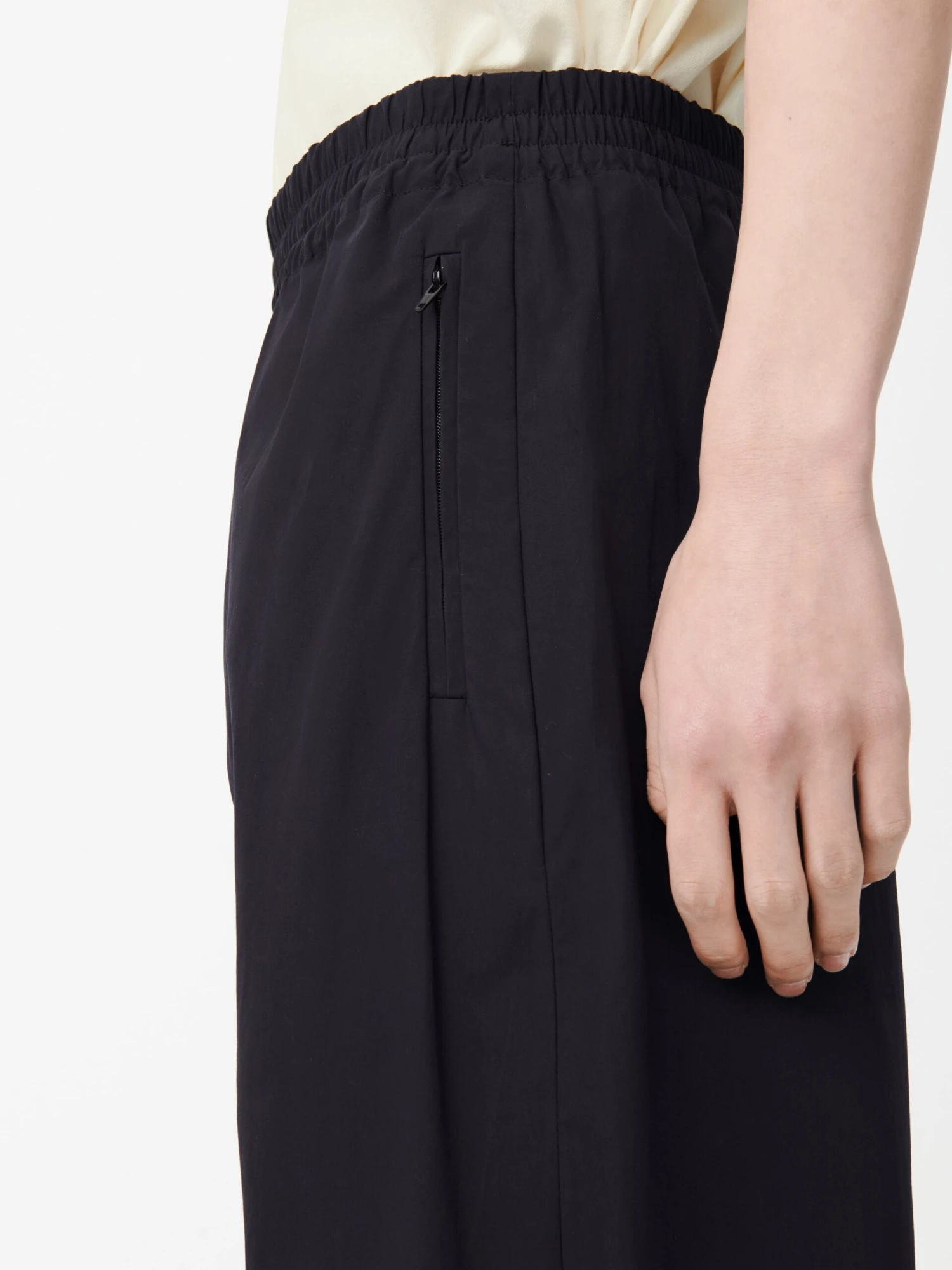 Studio Nicholson Opal Pant In Darkest Navy 7 Studio Nicholson Opal Pant In Darkest Navy - Image 7