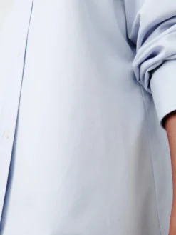 Studio Nicholson Santos Oxford Shirt In Mist -Studio Nicholson SANTOSSHIRTMIST4 2048x f3001936 03dd 4e3a b356 3bf27374fd17 scaled