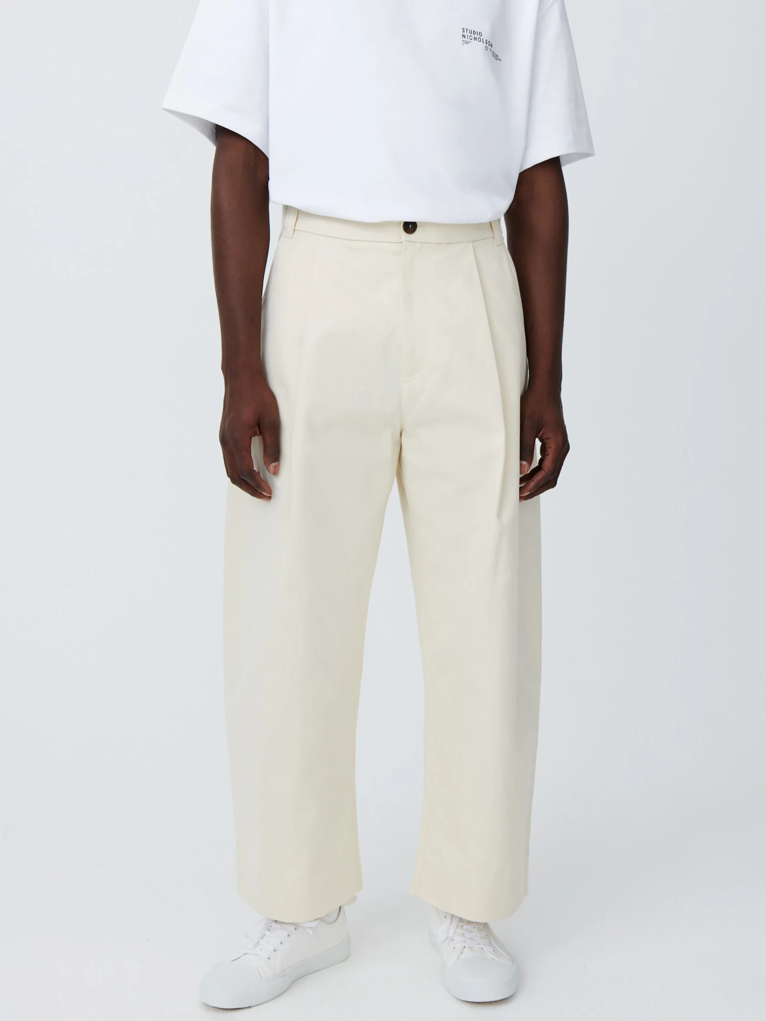 Studio Nicholson Sorte Pant In Cream 3 Studio Nicholson Sorte Pant In Cream - Image 3