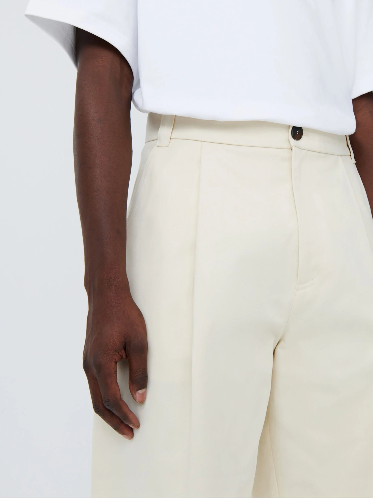 Studio Nicholson Sorte Pant In Cream 5 Studio Nicholson Sorte Pant In Cream - Image 5