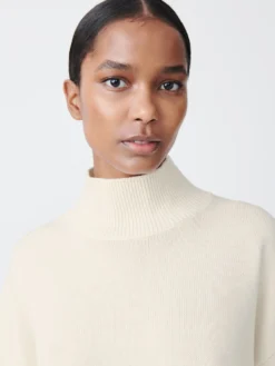 Studio Nicholson Suda Knit In Parchment 11 Studio Nicholson Suda Knit In Parchment -Studio Nicholson SUDAKNITPARCHMENT4 scaled