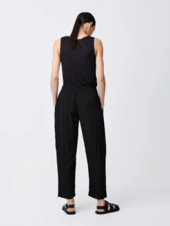 Studio Nicholson Torr Top In Darkest Navy 10 Studio Nicholson Torr Top In Darkest Navy -Studio Nicholson TobaSNW 1223TextredFluidPants5 scaled