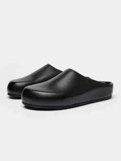 Studio Nicholson Men's Wearing Clog In Black