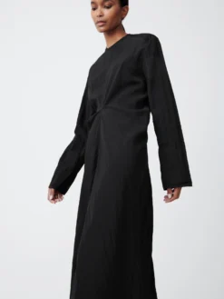 Studio Nicholson Welles Dress In Black 12 Studio Nicholson Welles Dress In Black -Studio Nicholson WELLESDRESSBLACK4 scaled