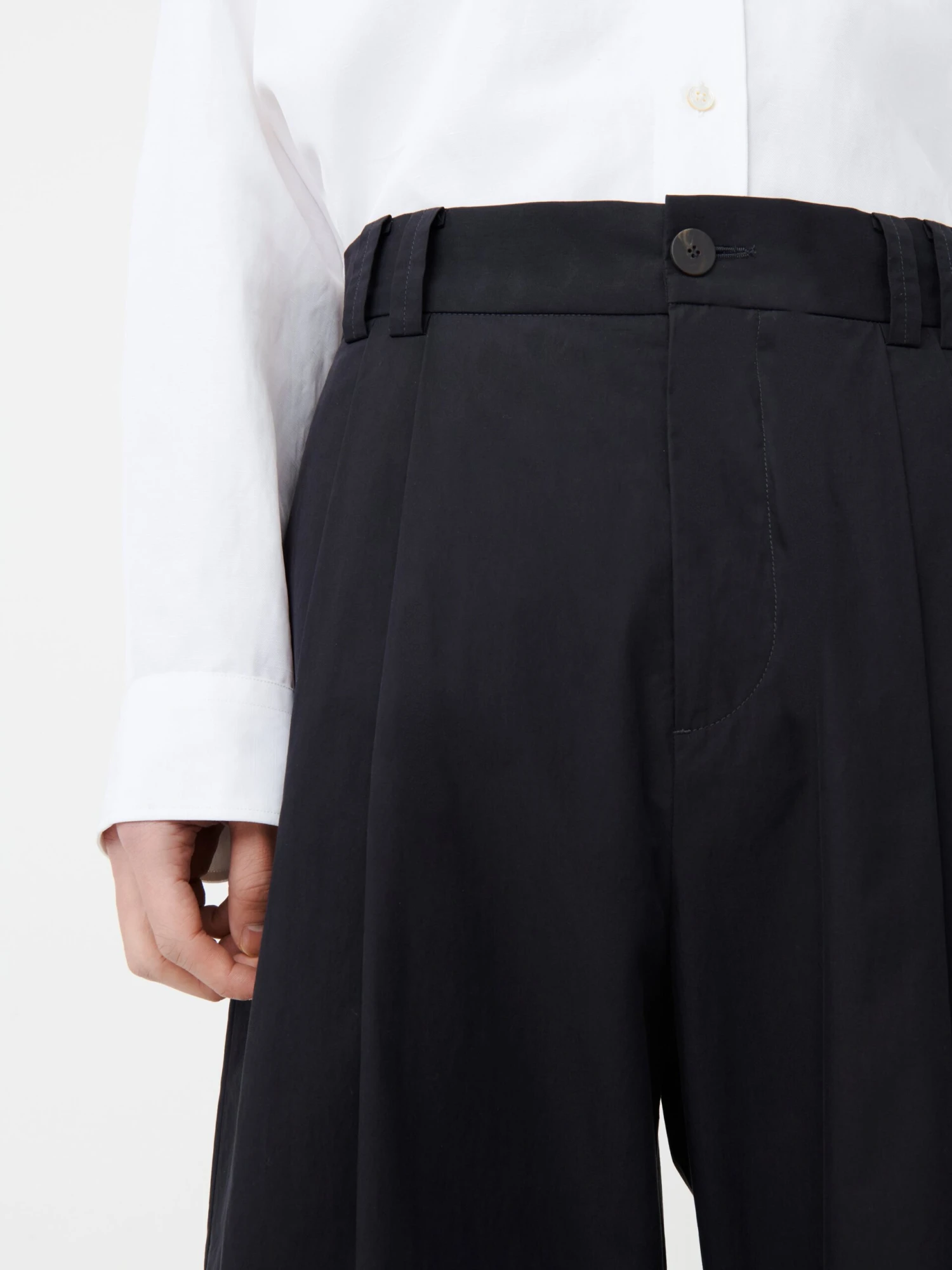 Studio Nicholson Yale Pant In Darkest Navy 6 Studio Nicholson Yale Pant In Darkest Navy - Image 6